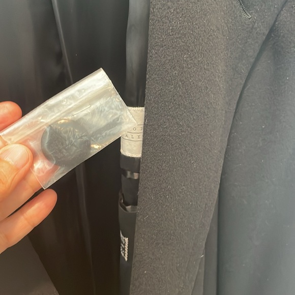 “Vintage” Giorgio Armani Men’s Virgin wool/cashmere black long coat 42R - Picture 12 of 12